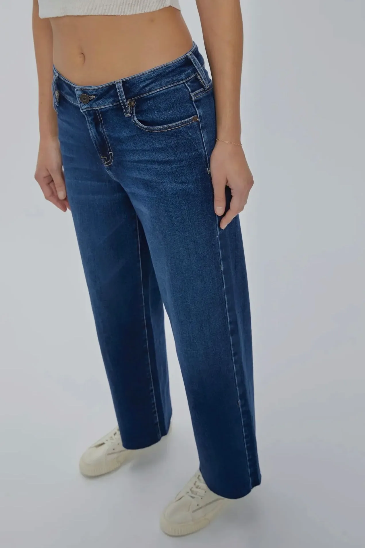 HIDDEN Nori Mid Rise Wide Leg Jean