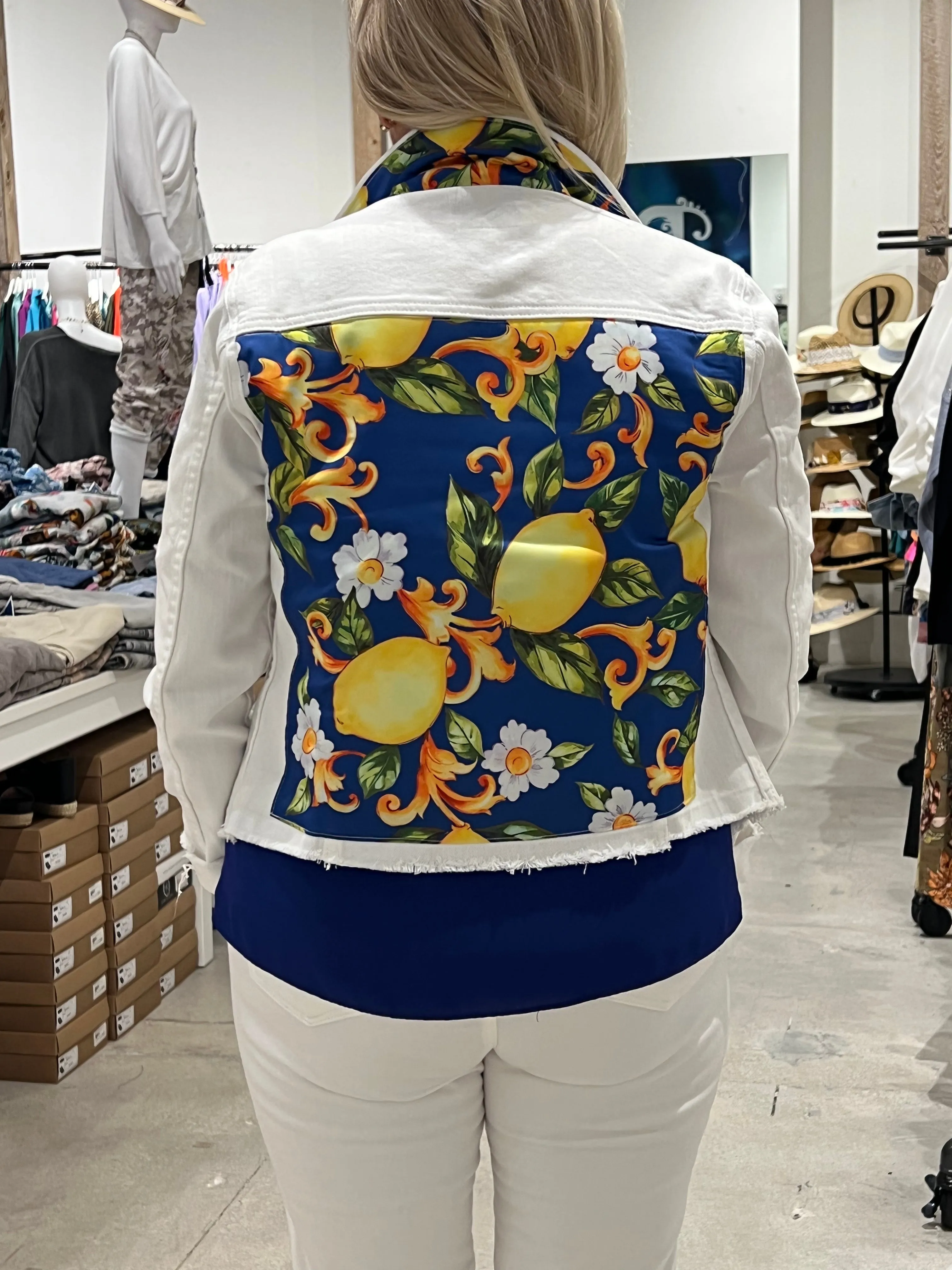 The White Denim Jacket / Capri In Royal